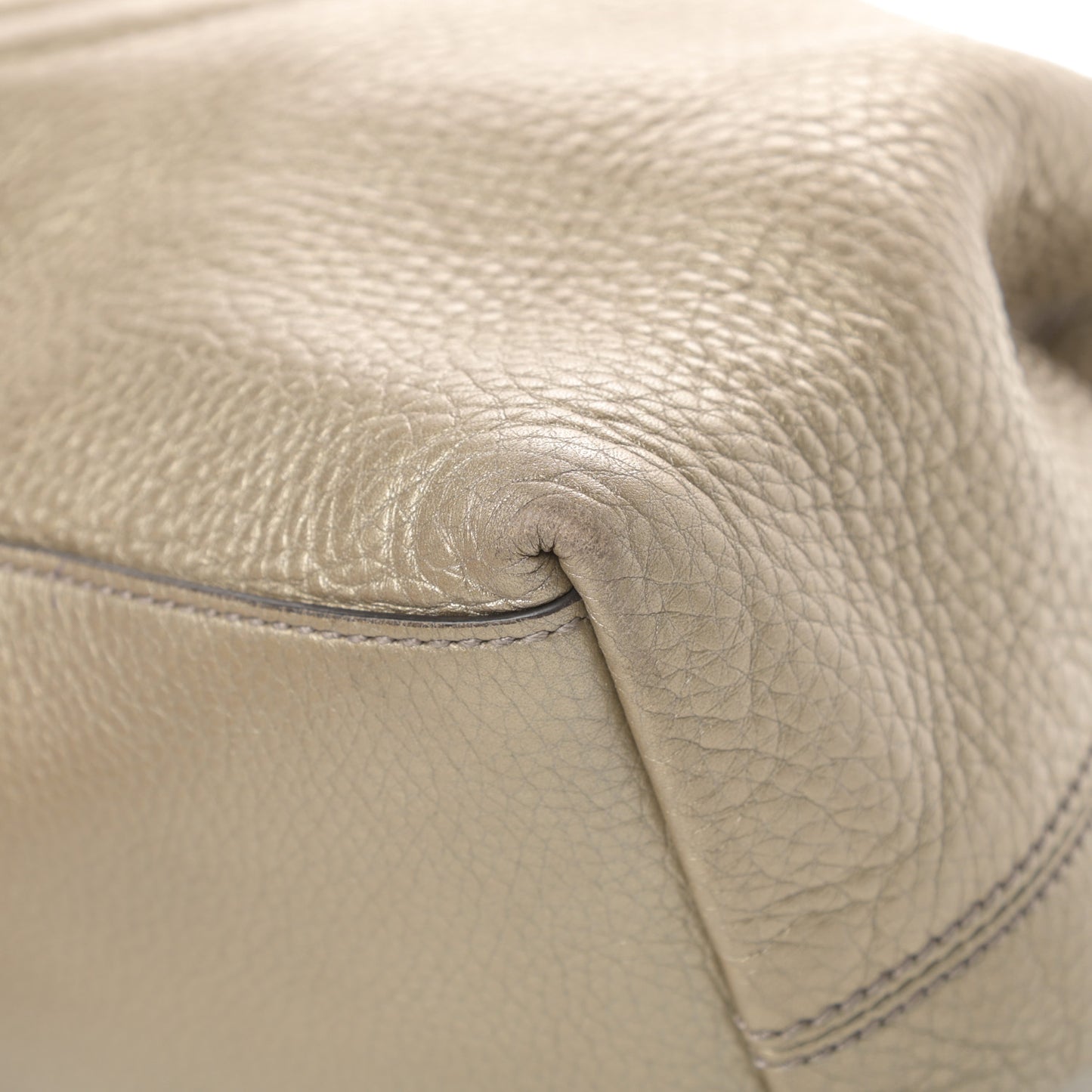 Metallic Pebbled Calfskin Medium Soho Chain Shoulder Bag Golden Beige