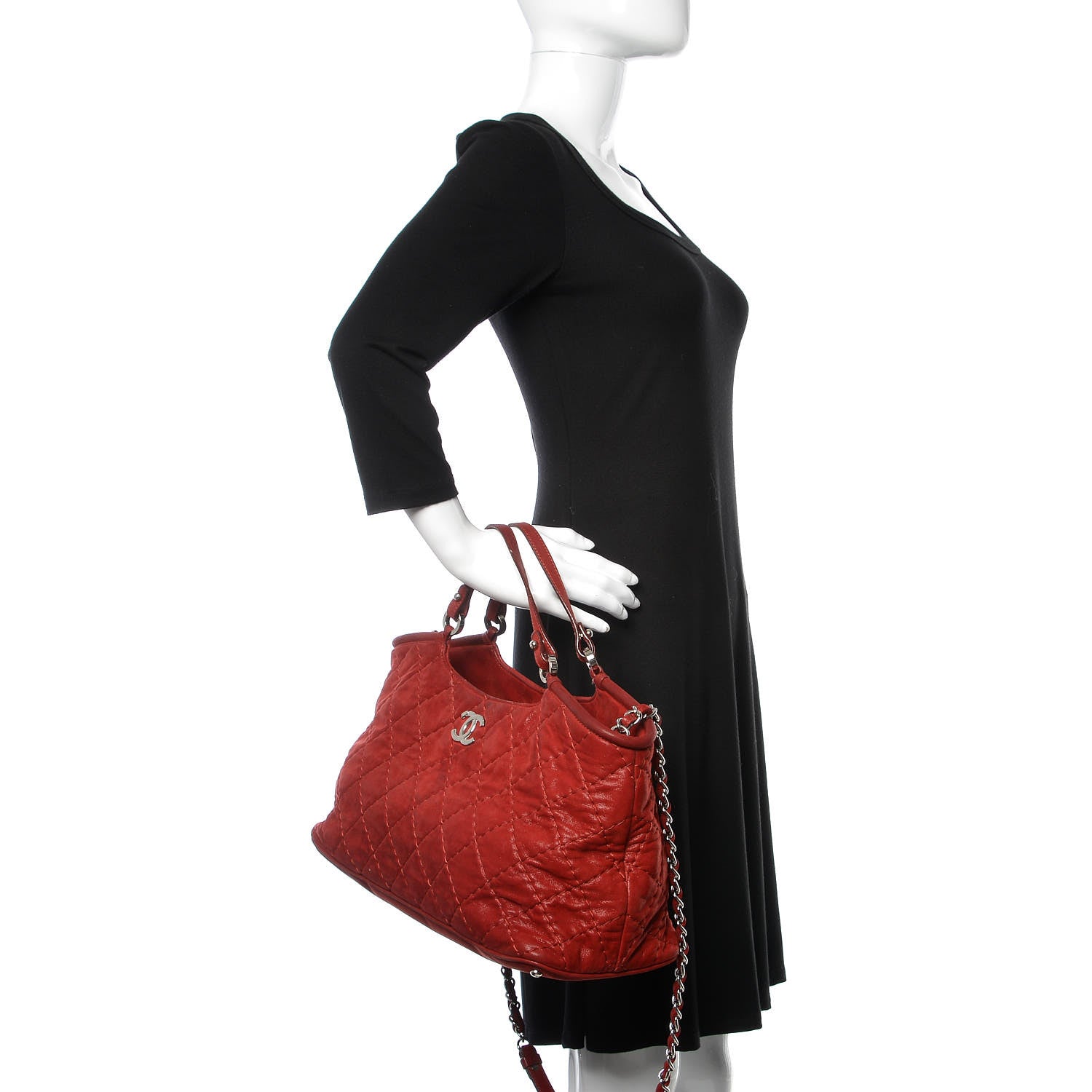 Chanel Iridescent Calfskin Quilted Small Sea Hit Tote Red 2 of 17
