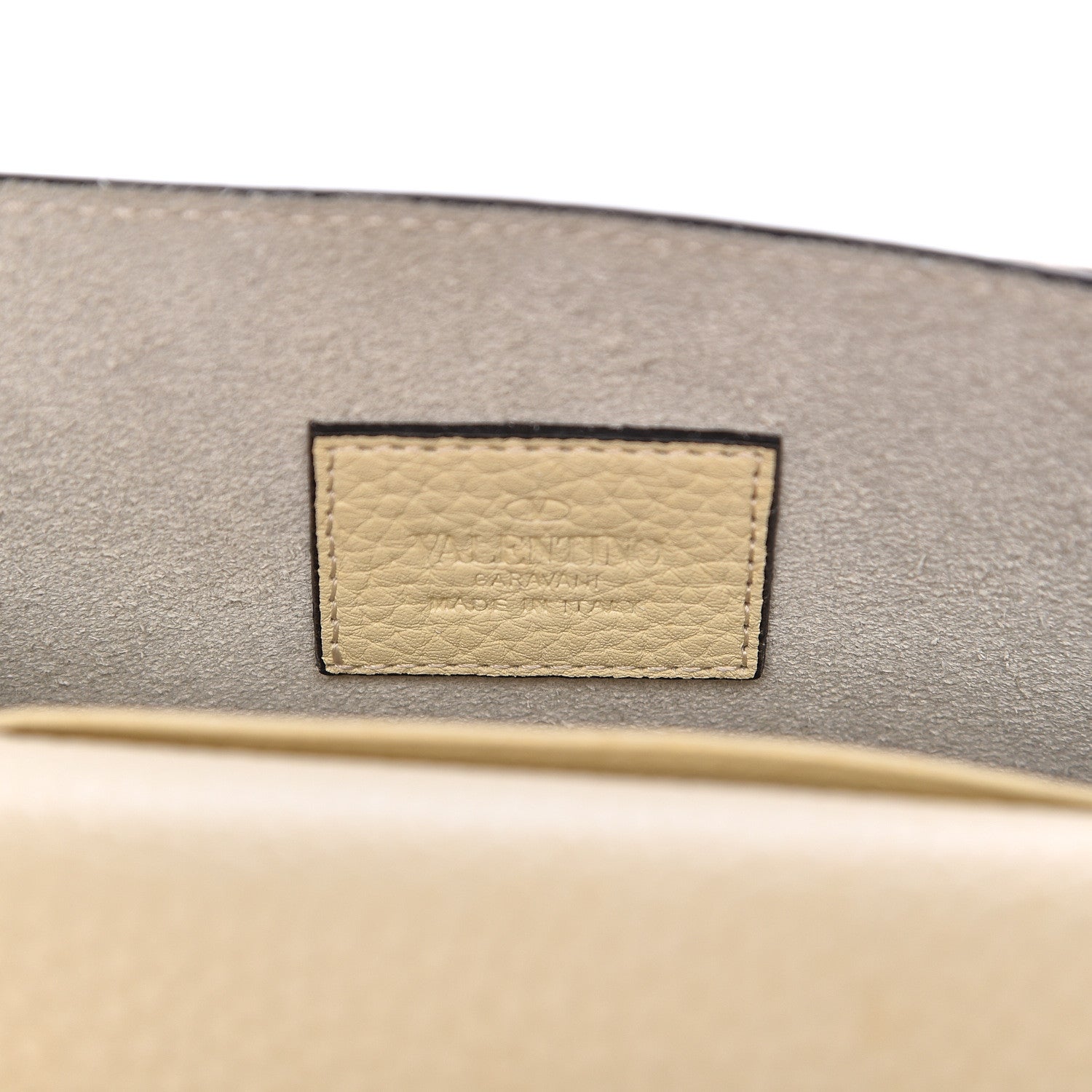 Valentino Garavani Pebbled Calfskin Rockstud Envelope Wallet on Chain Light Ivory 6 of 10