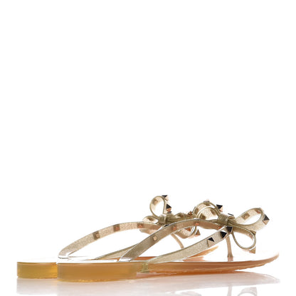 Valentino Garavani PVC Jelly Glitter Rockstud Bow Thong Sandals 40 Oro 4 of 8
