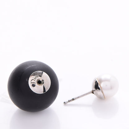 Christian Dior Mise En Dior Tribal Earrings Matte Black Pearl 3 of 3