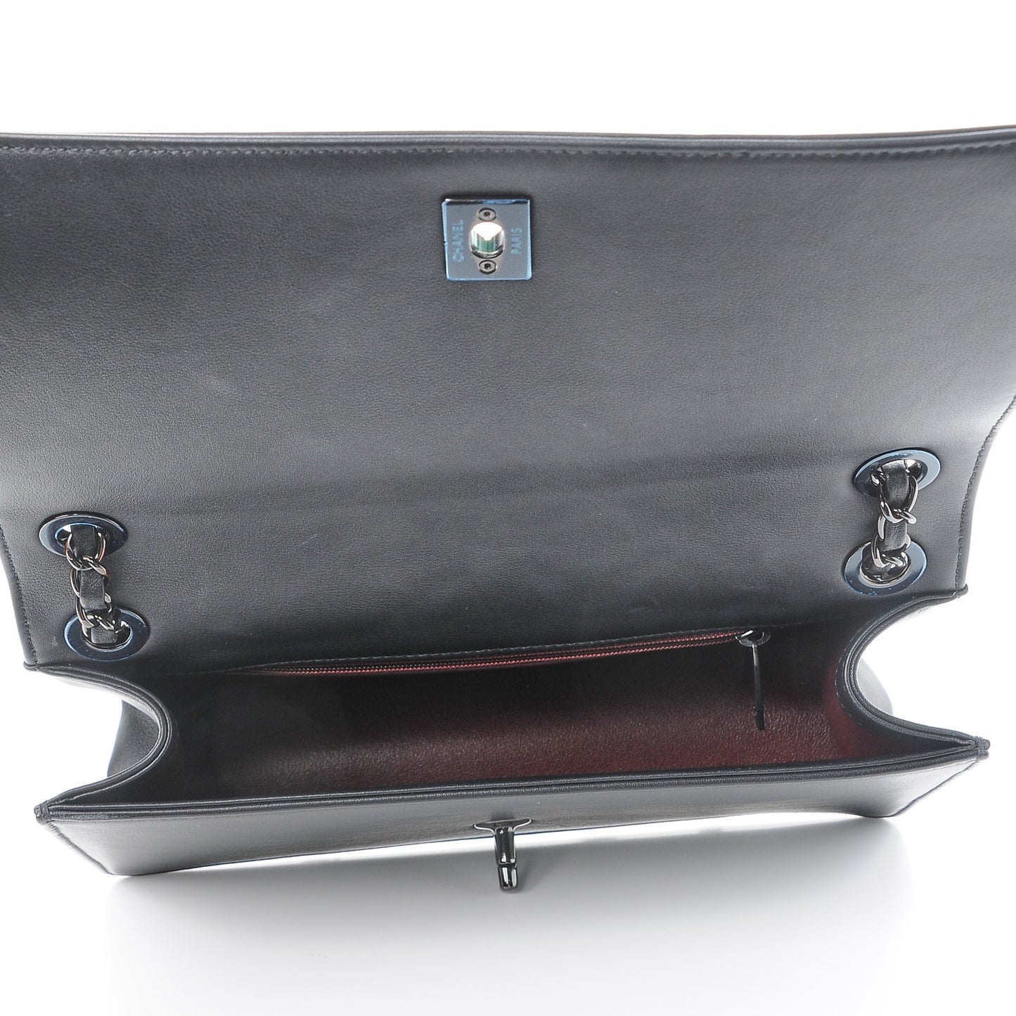 Calfskin Small Propeller Flap Black