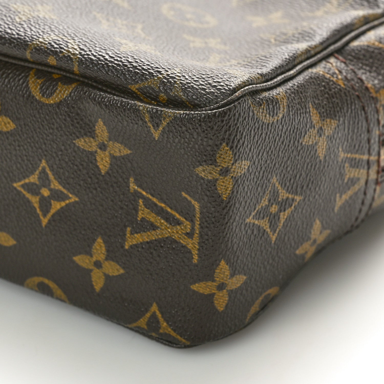 Louis Vuitton Monogram Trousse Toilette 28 9 of 9
