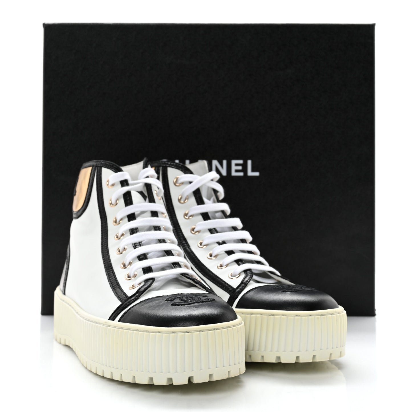 Aged Calfskin Lace Up Cap Toe Sneakers 37 White Gold