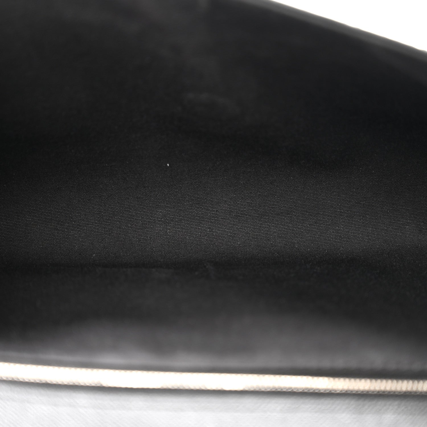 Louis Vuitton Epi Clery Black 5 of 15