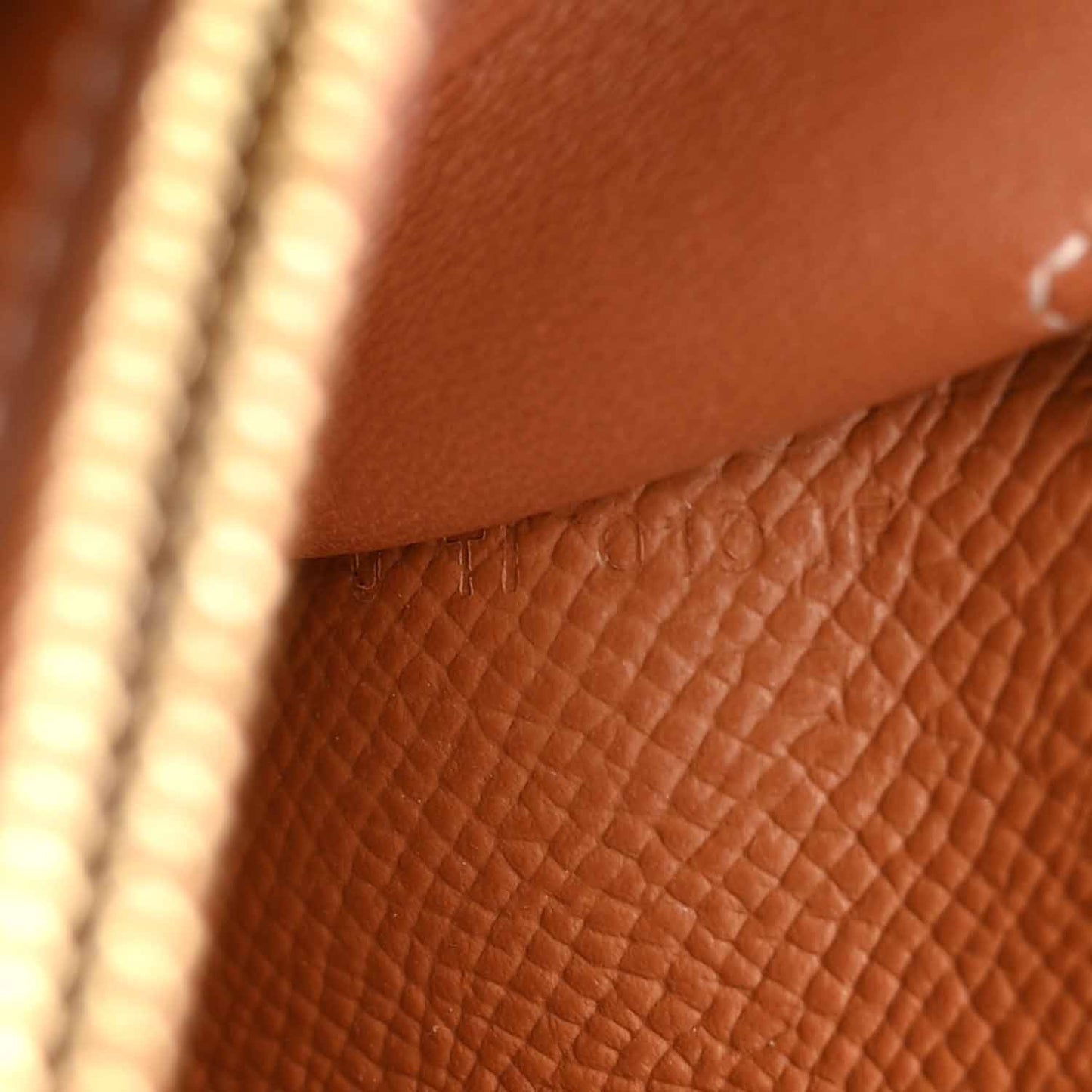 Epsom Kelly Wallet To Go Gold