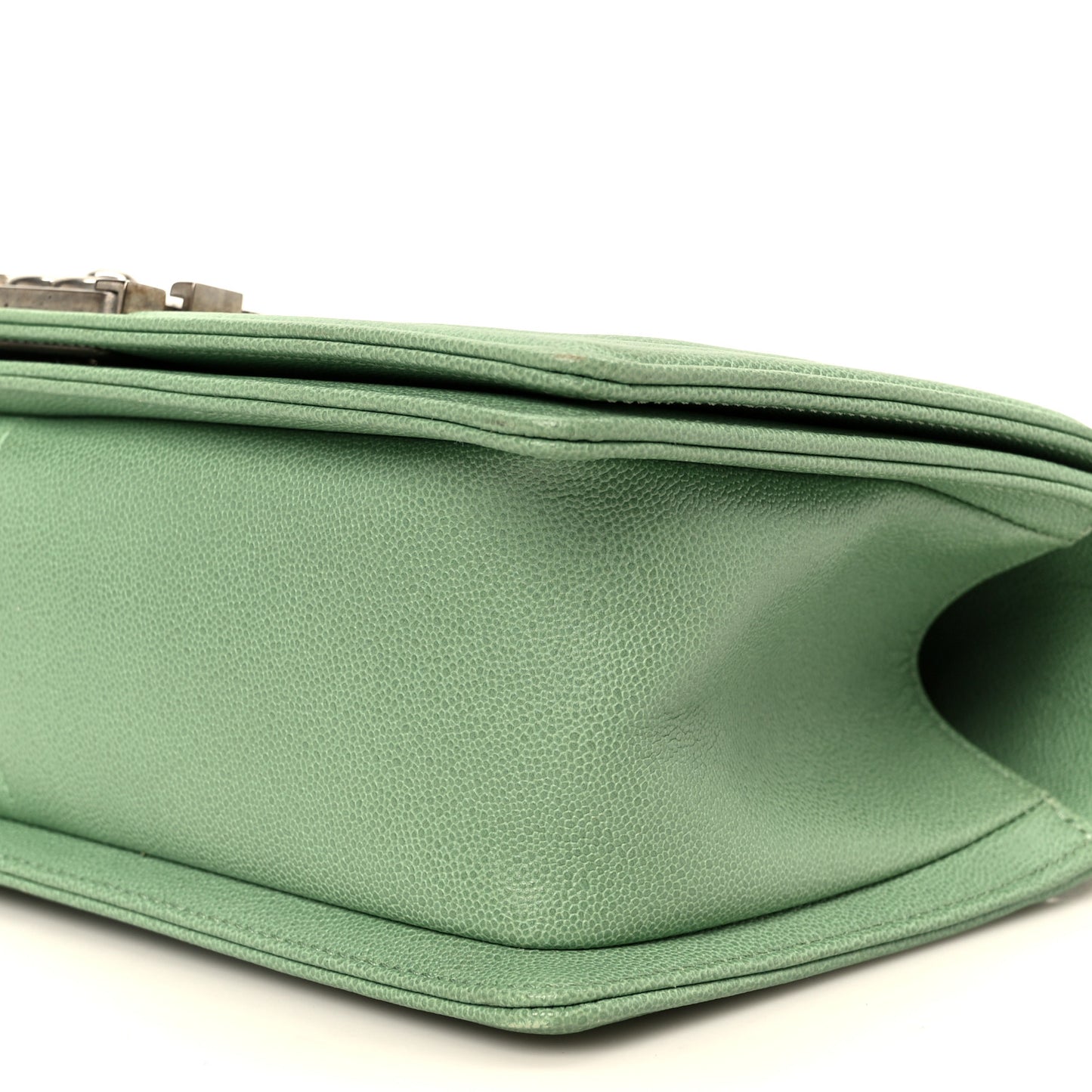 Caviar Quilted Medium Boy Flap Green