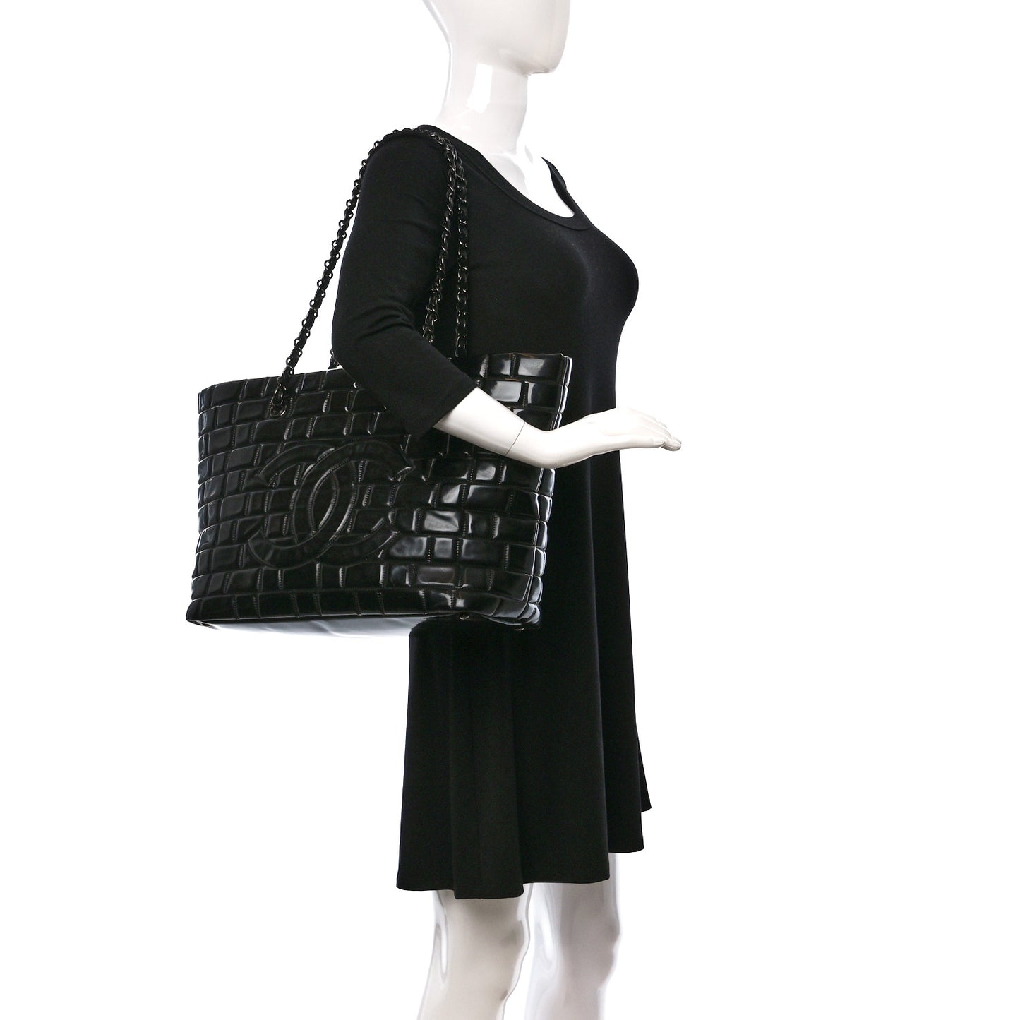 Vinyl Quilted Frozen Shopping Tote Black