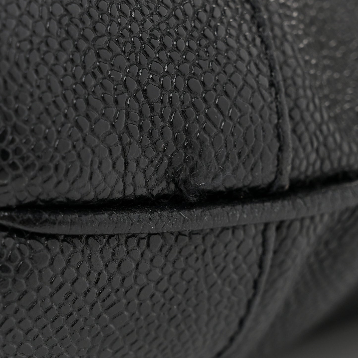 Caviar CC Shoulder Bag Black