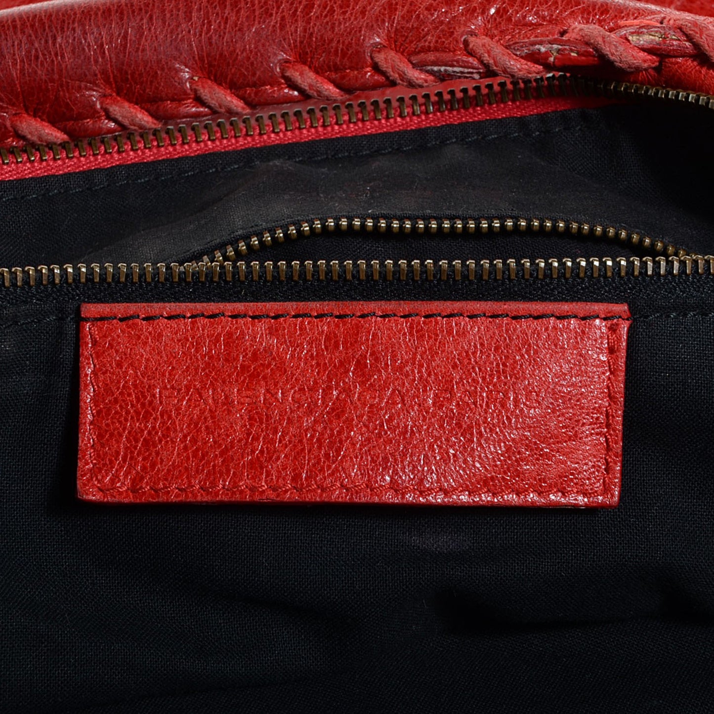 Chevre Classic Hardware Day Hobo Rouge Vermillon