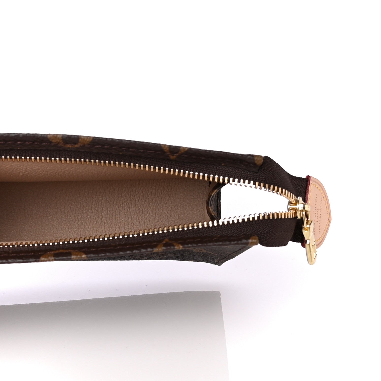 Louis Vuitton Monogram Toiletry Pouch 15 4 of 6