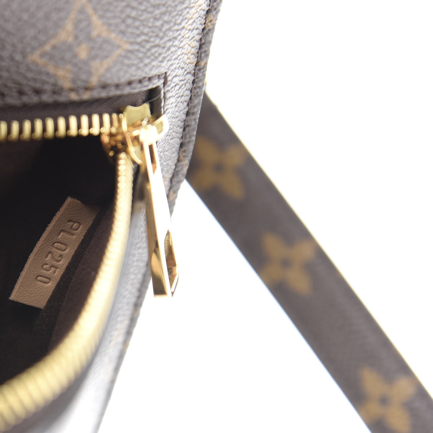 Louis Vuitton Monogram Pochette Metis 7 of 11