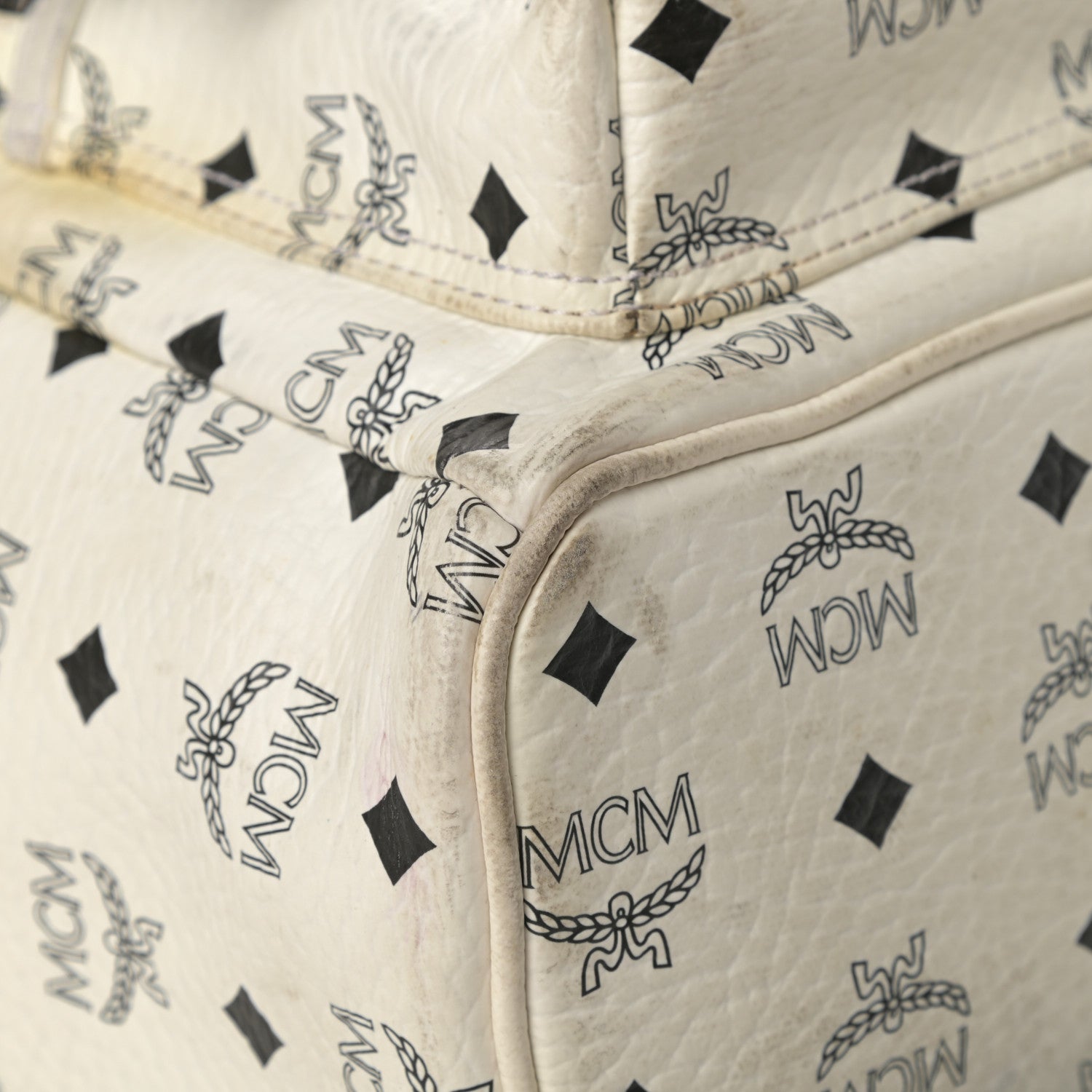 MCM Visetos Crown Stud Medium Stark Backpack White 9 of 17