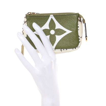 Louis Vuitton Monogram Giant Micro Pochette Accessories Kaki White 2 of 8