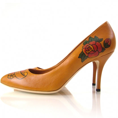 Gucci Leather Heart Tattoo Pumps 39.5 Tan 2 of 8