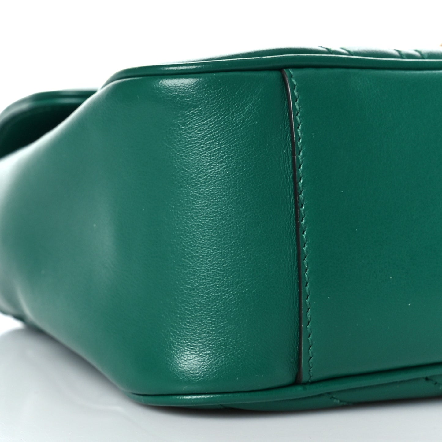 Calfskin Matelasse Small GG Marmont Shoulder Bag Emerald Green