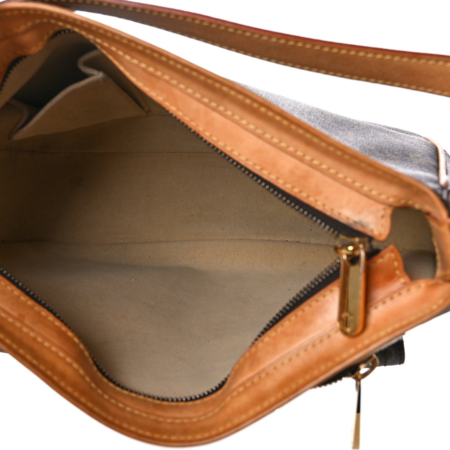 Louis Vuitton Monogram Hudson GM 5 of 16