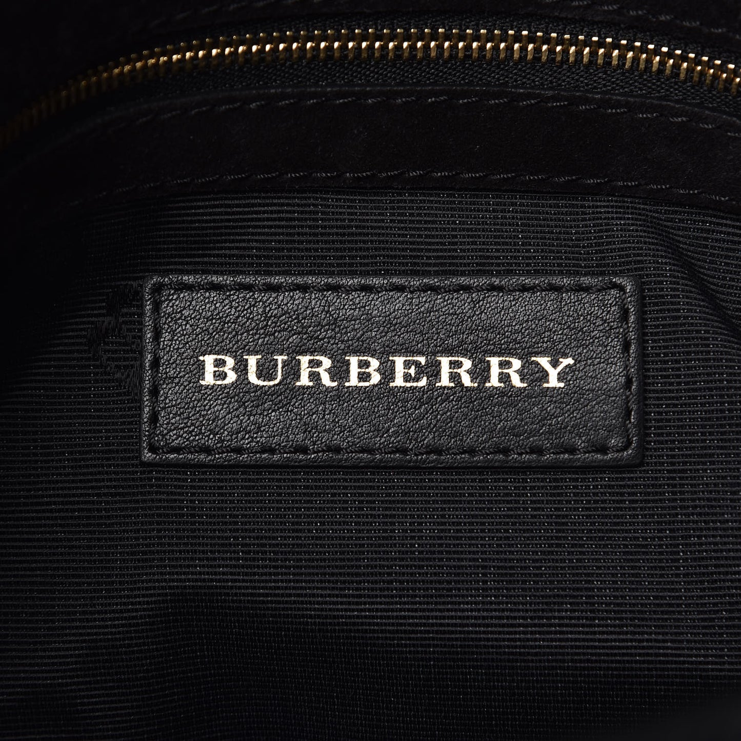 Signature Grain Medium Mildenhall Crossbody Bag Black