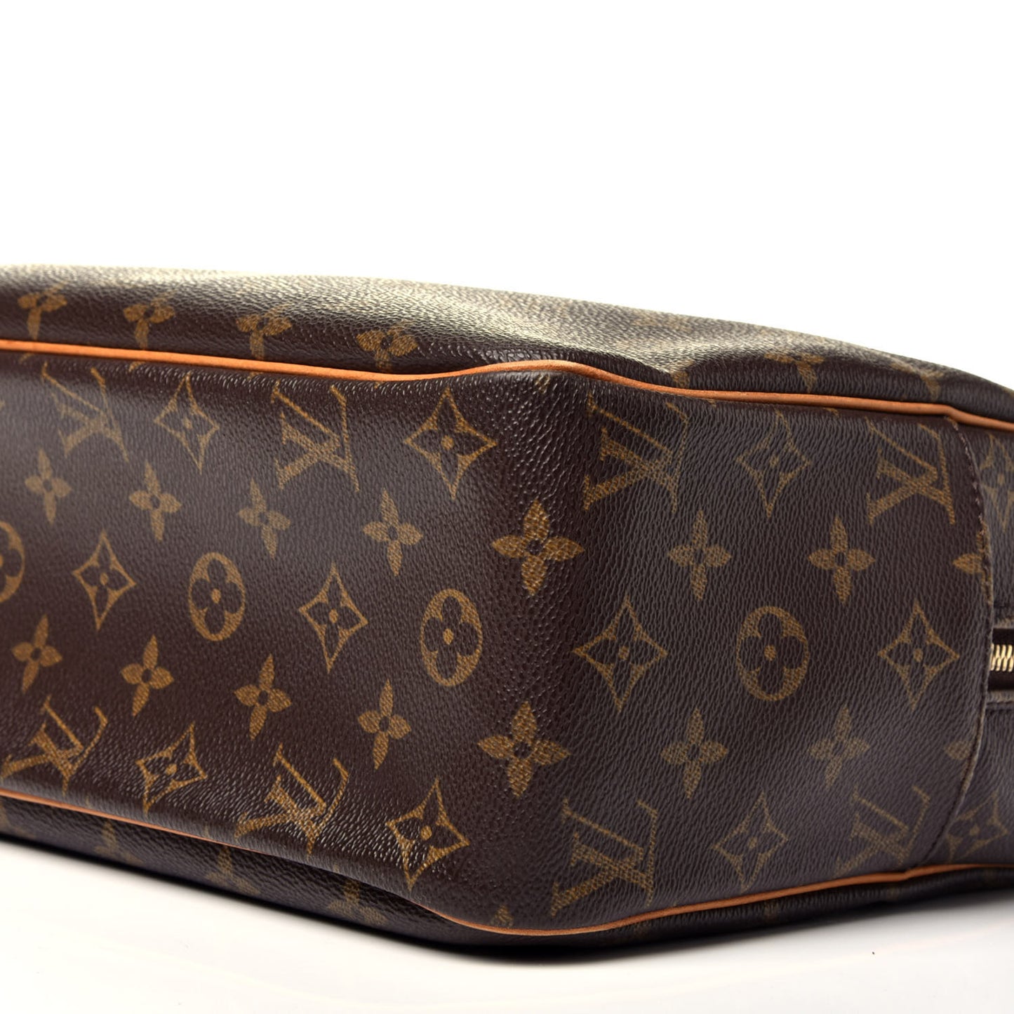 Monogram Cite GM