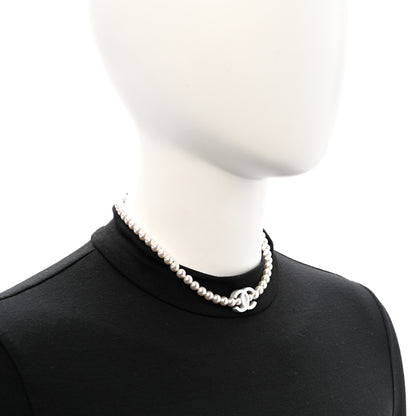 Chanel Pearl Resin CC Choker Necklace Pearly White Silver 2 of 7