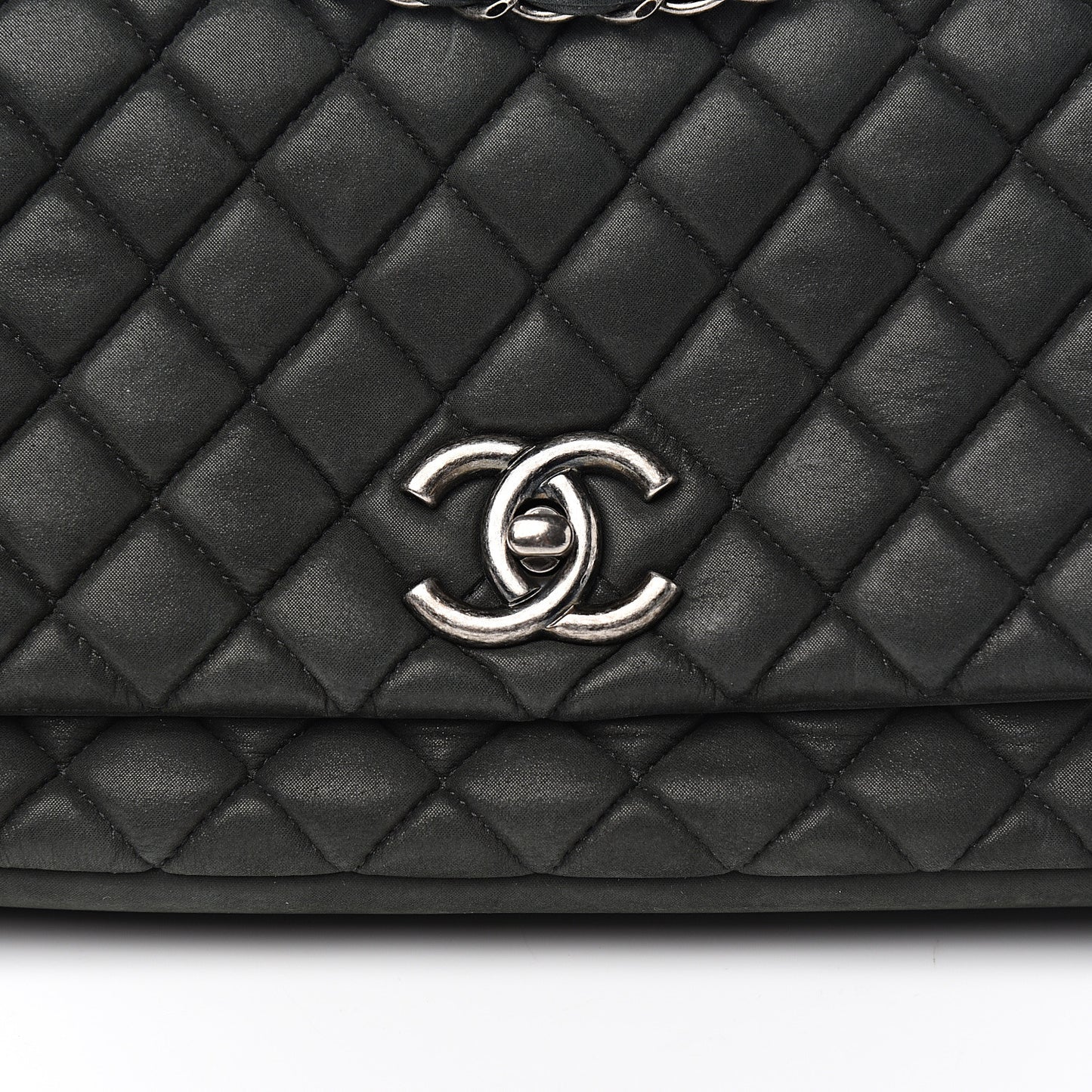 Iridescent Calfskin Small New Bubble Quilt Flap Black