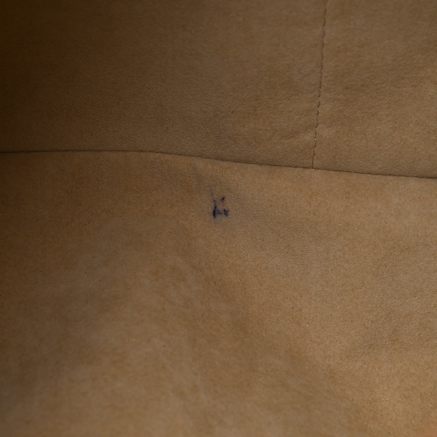 Louis Vuitton Monogram Artsy MM 9 of 11