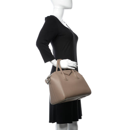 Givenchy Sugar Goatskin Small Antigona Dark Sand 2 of 8