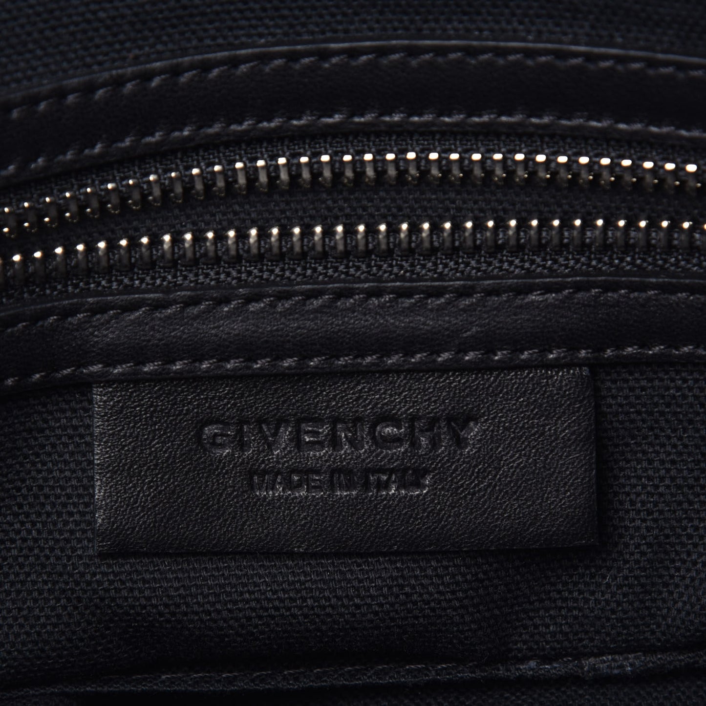 Smooth Calfskin Crocodile Embossed Medium Pandora Black