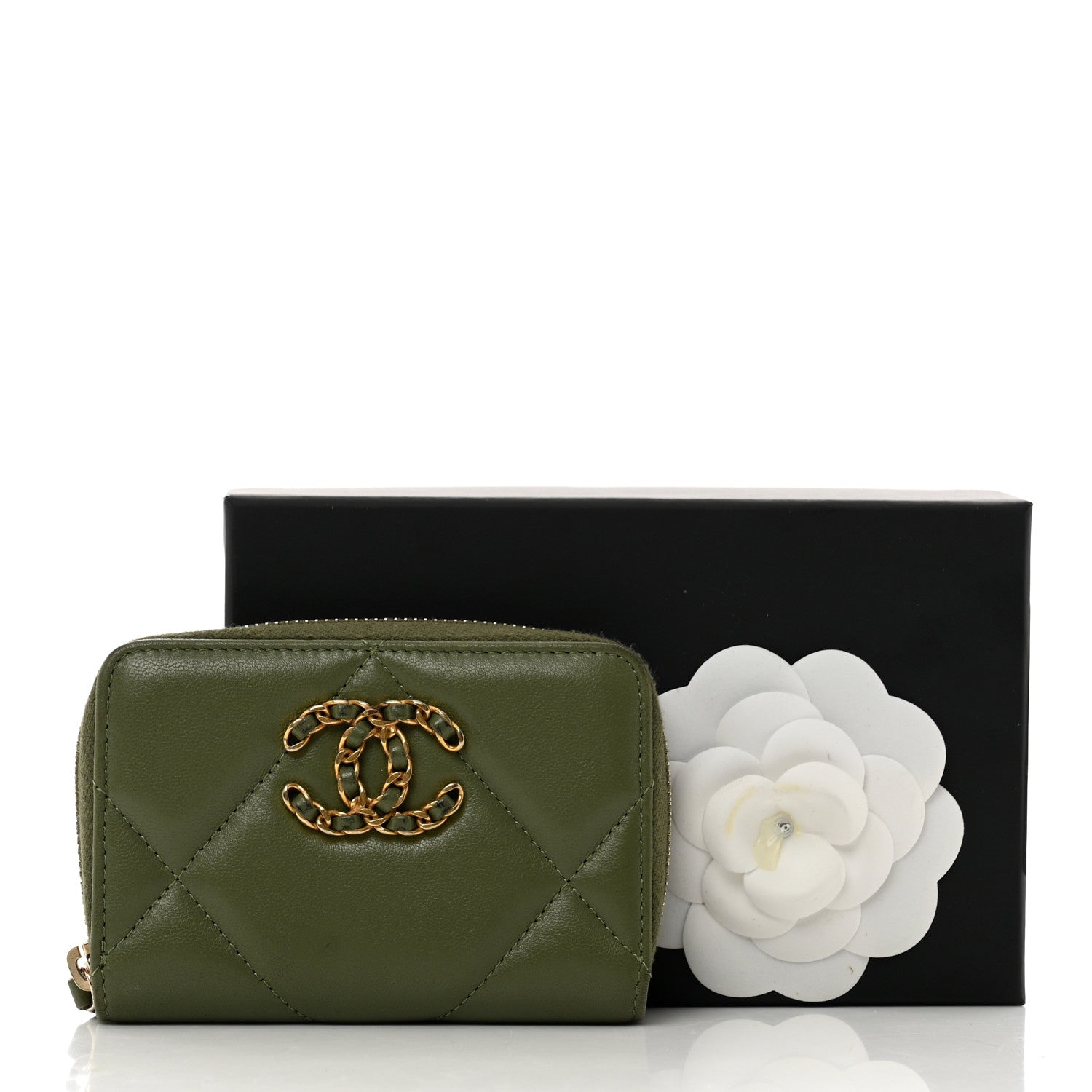 Chanel Lambskin Quilted 19 Zip Around Coin Purse Wallet Green 9 of 9