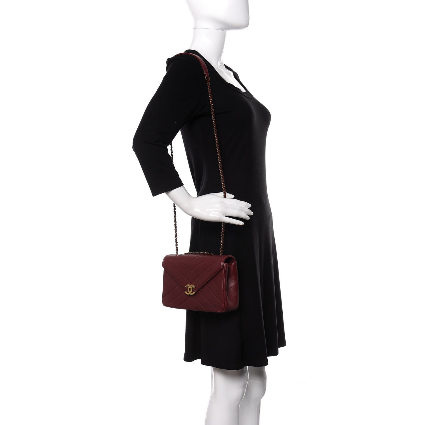 Lambskin Chevron Quilted Medium Coco Envelope Flap Red