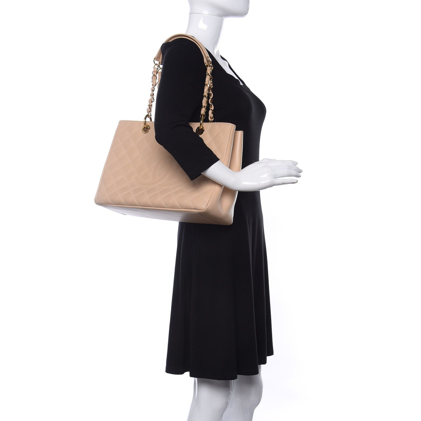 Caviar Quilted Grand Shopping Tote GST Beige Clair