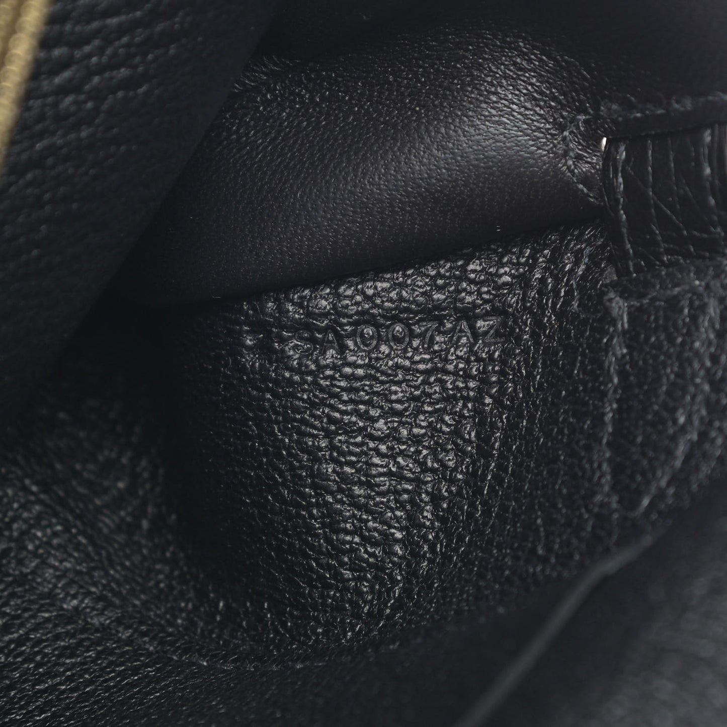 Ostrich Kelly Wallet To Go Black