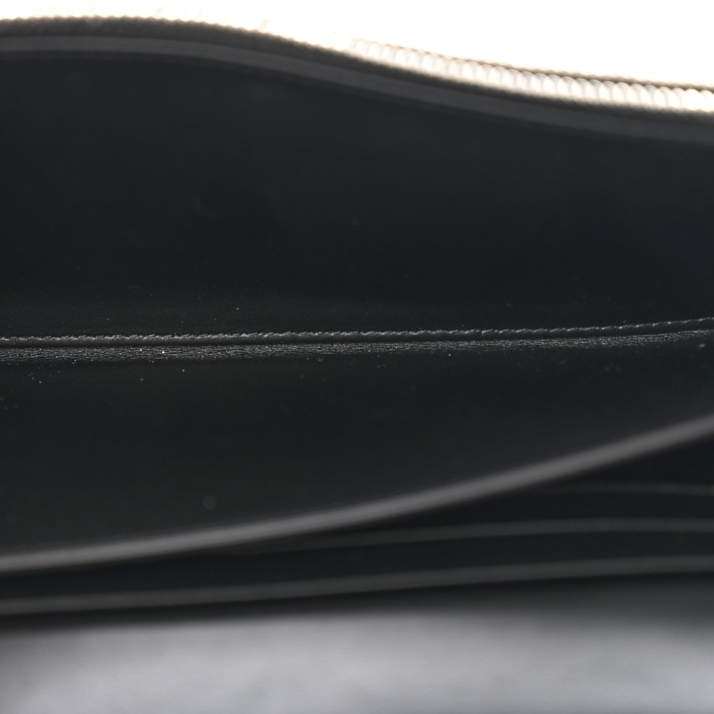 Grained Calfskin Embossed Porter Continental Wallet Black