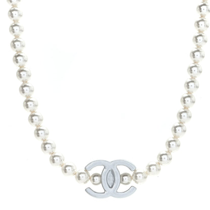 Chanel Pearl Resin CC Choker Necklace Pearly White Silver 1 of 5