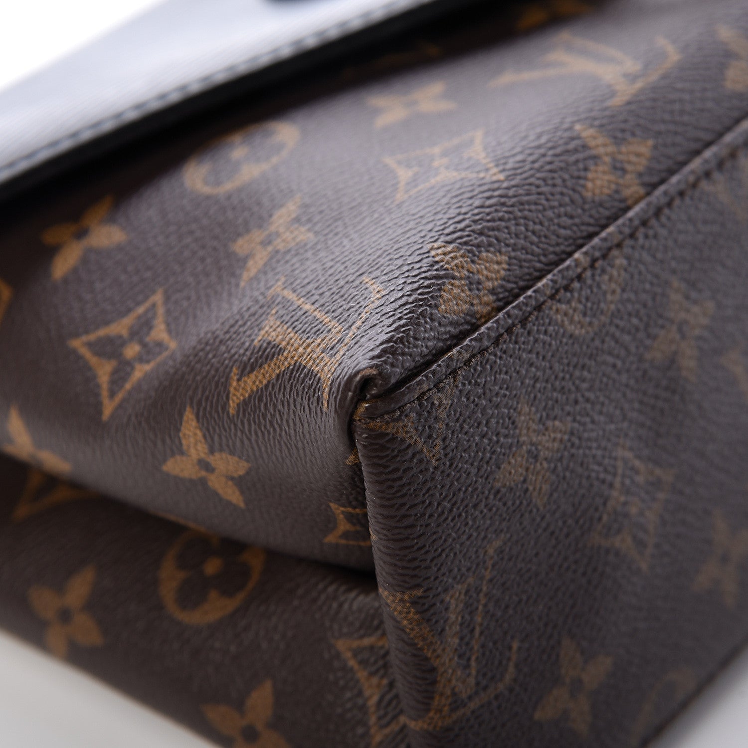 Louis Vuitton Epi Monogram Saint Michel Black 16 of 19