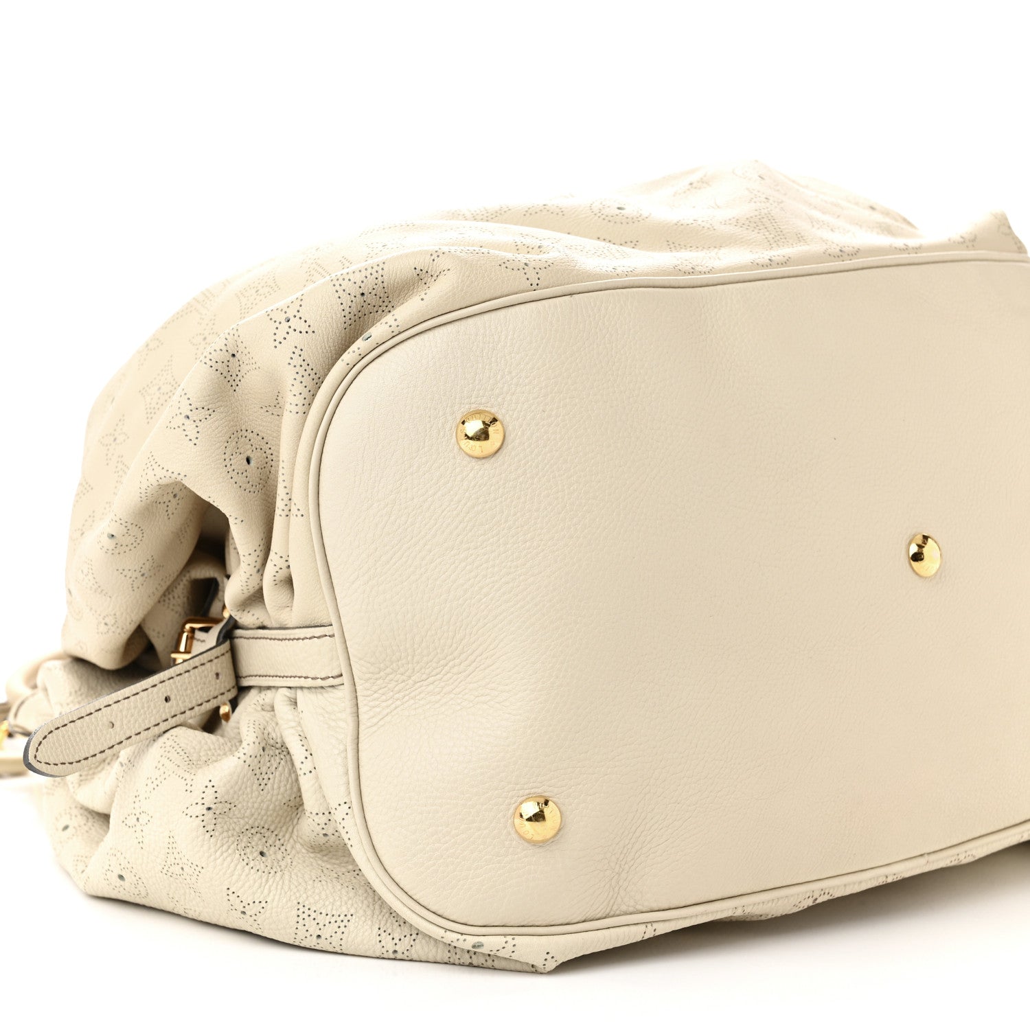 Louis Vuitton Mahina XL Gris 8 of 14