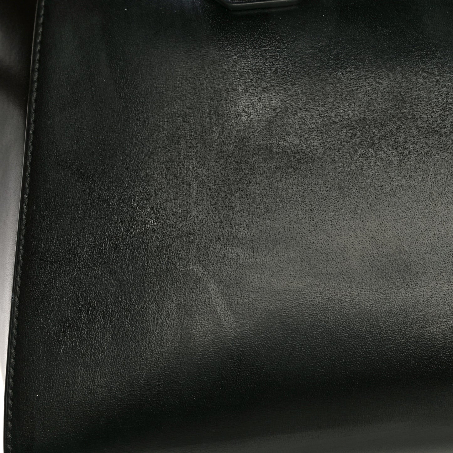 Shiny Lord Calfskin Medium Antigona Black