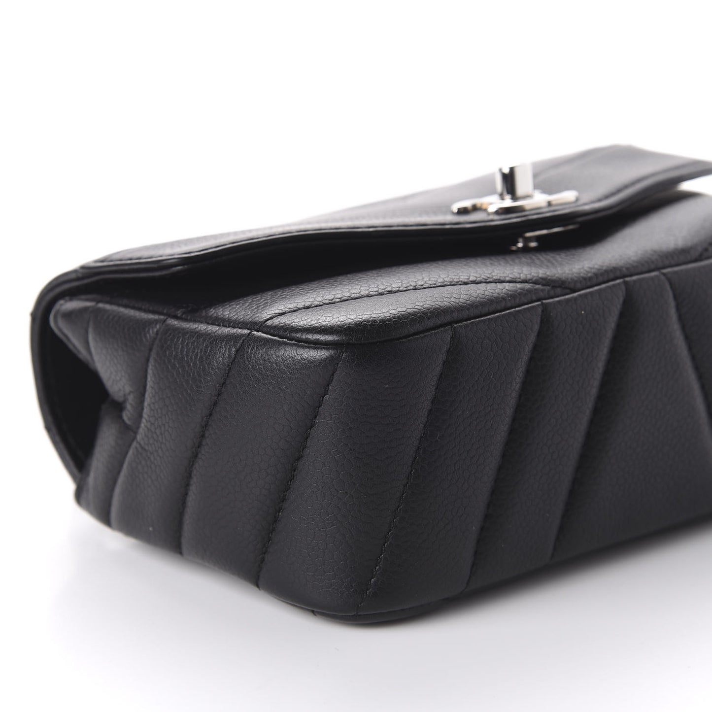 Caviar Chevron Quilted Small Single Flap Black