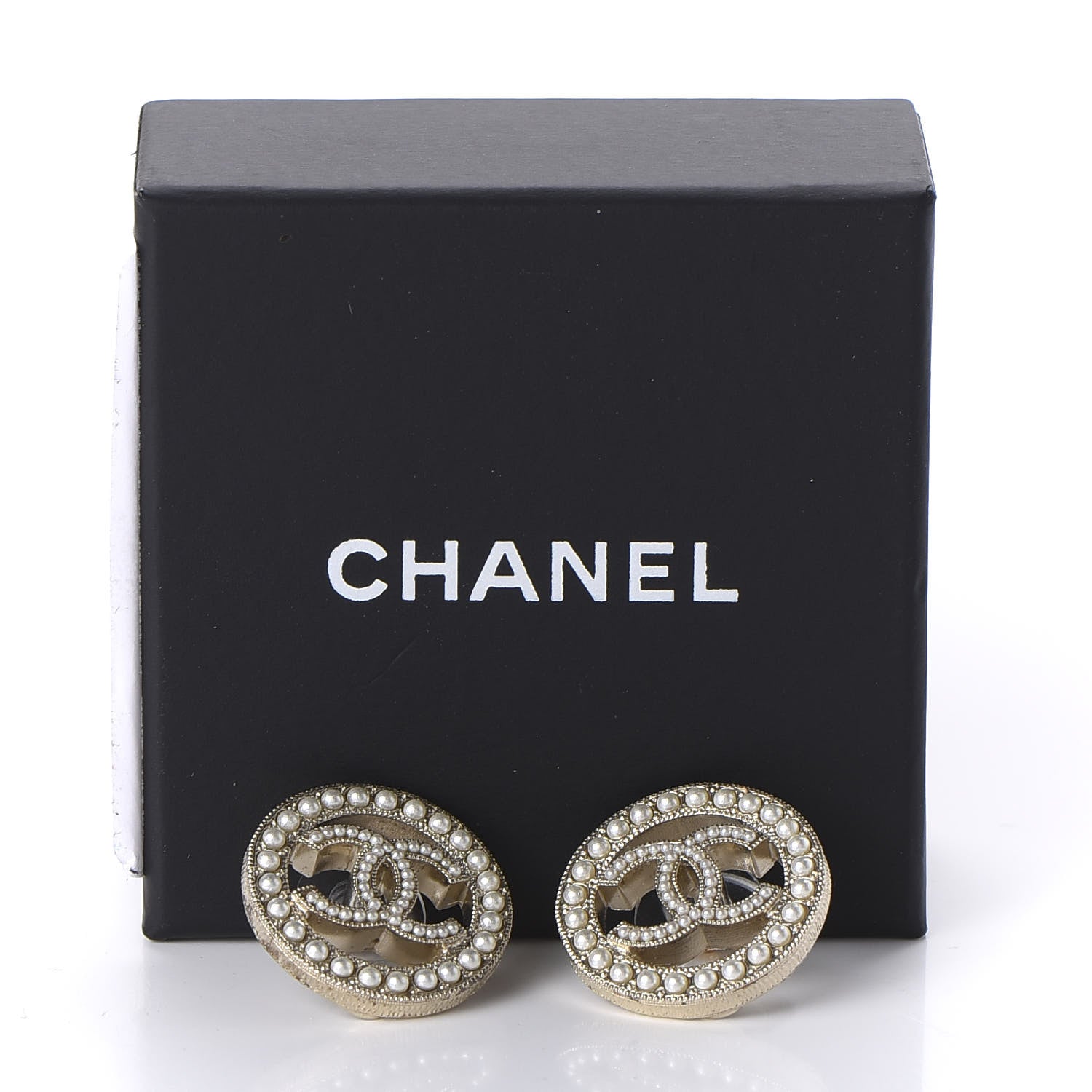 Chanel Pearl CC Round Earrings Gold 5 of 5