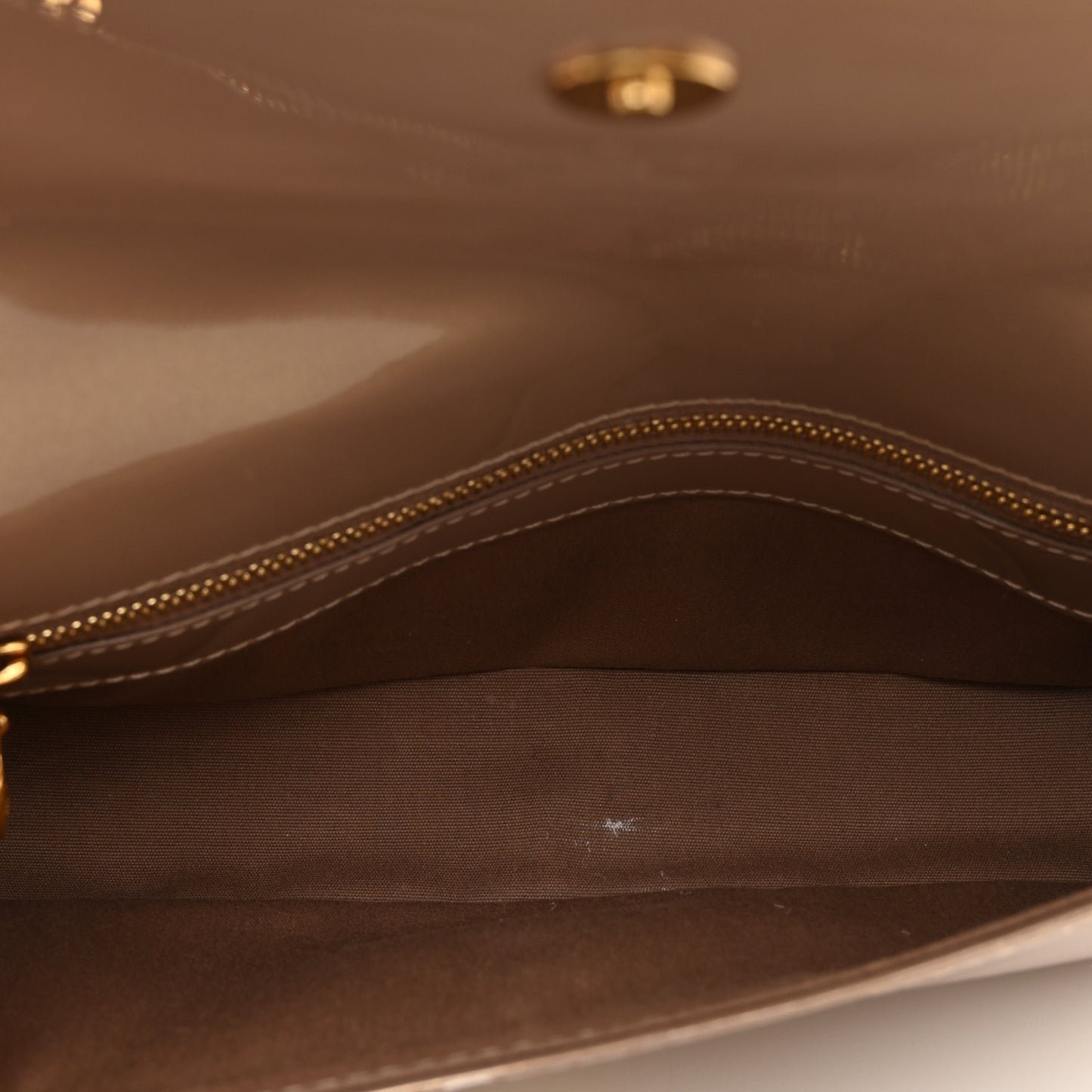 Patent Sobe Clutch Beige Poudre