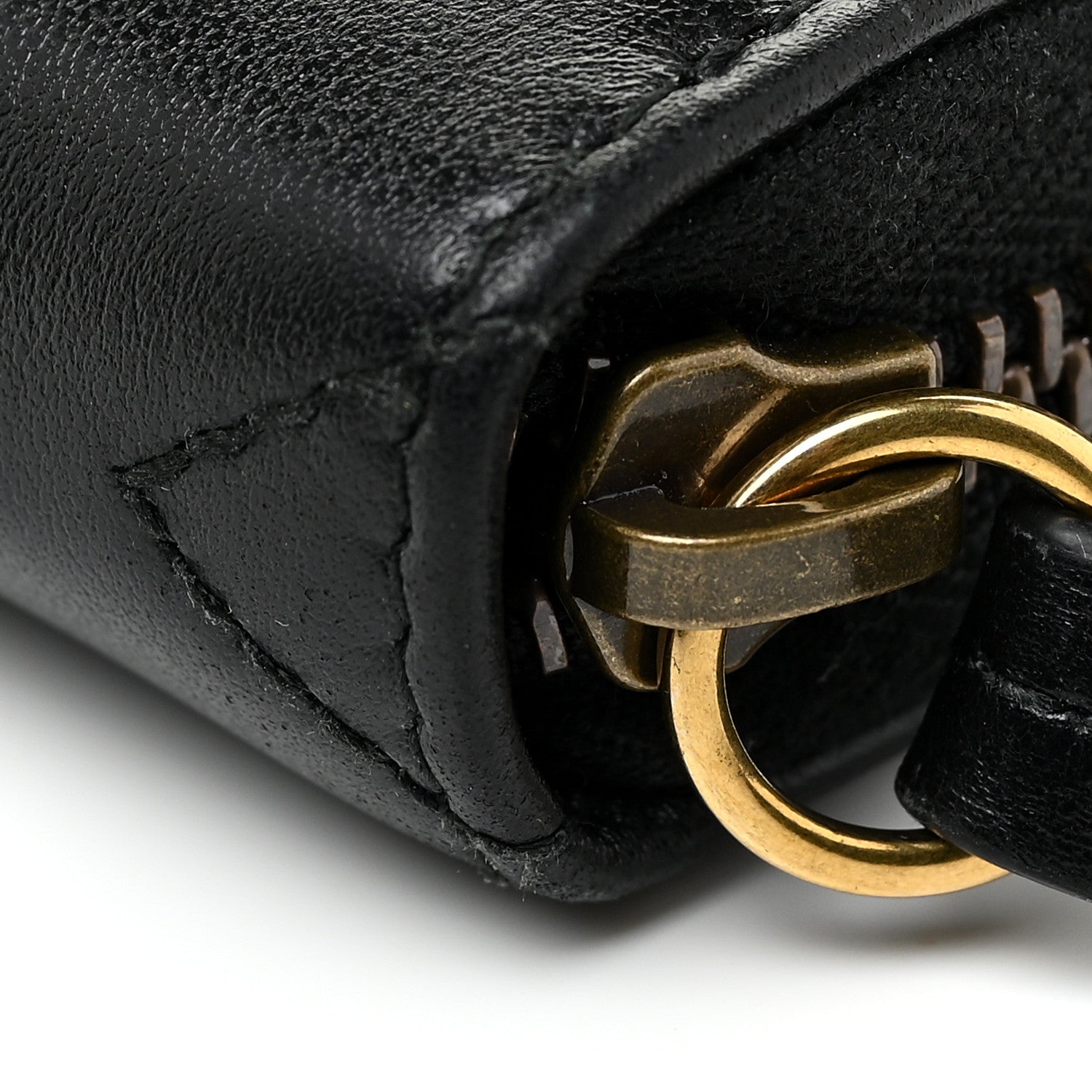 Gucci Calfskin Matelasse GG Marmont Zip Around Wallet Black 17 of 24