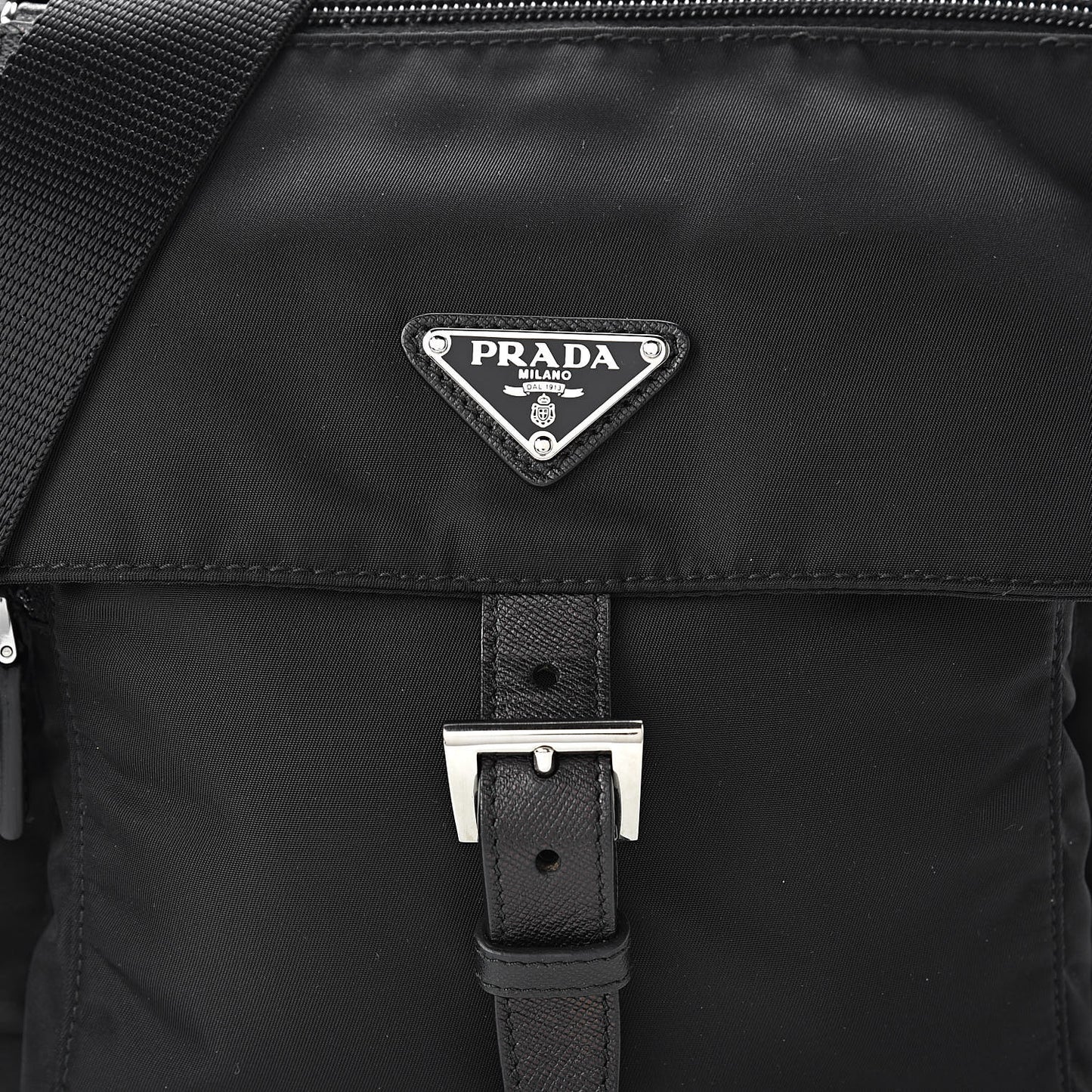 Nylon Vela Messenger Black