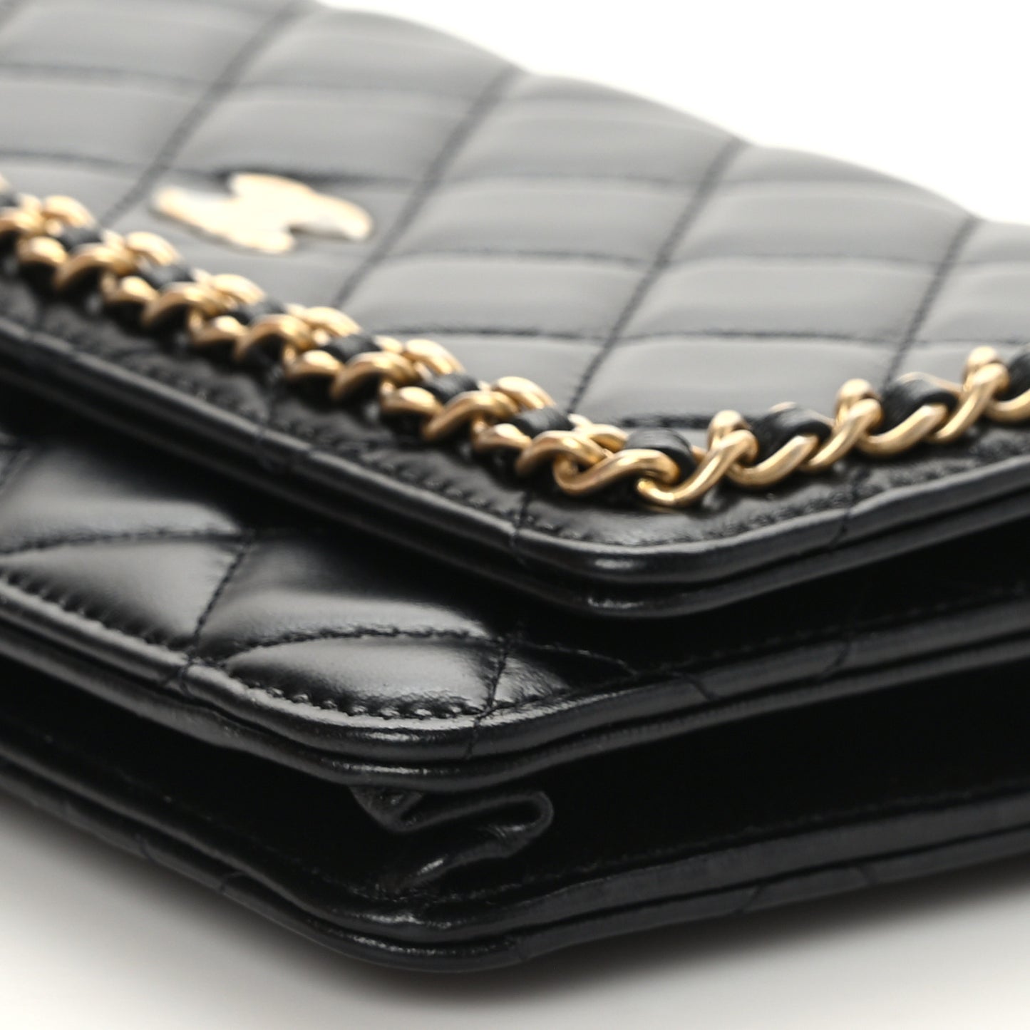 Lambskin Quilted Chain Around Wallet On Chain WOC Black