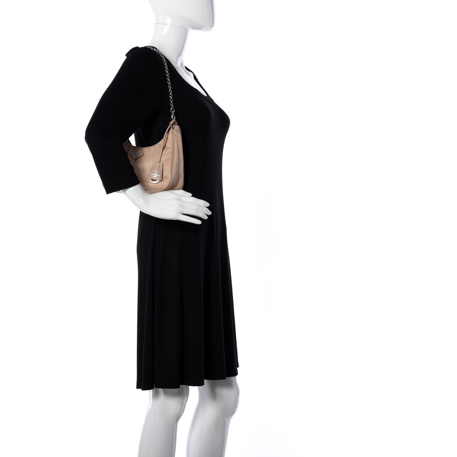 Prada Nylon Re-Edition 2005 Shoulder Bag Cammeo 5 of 15