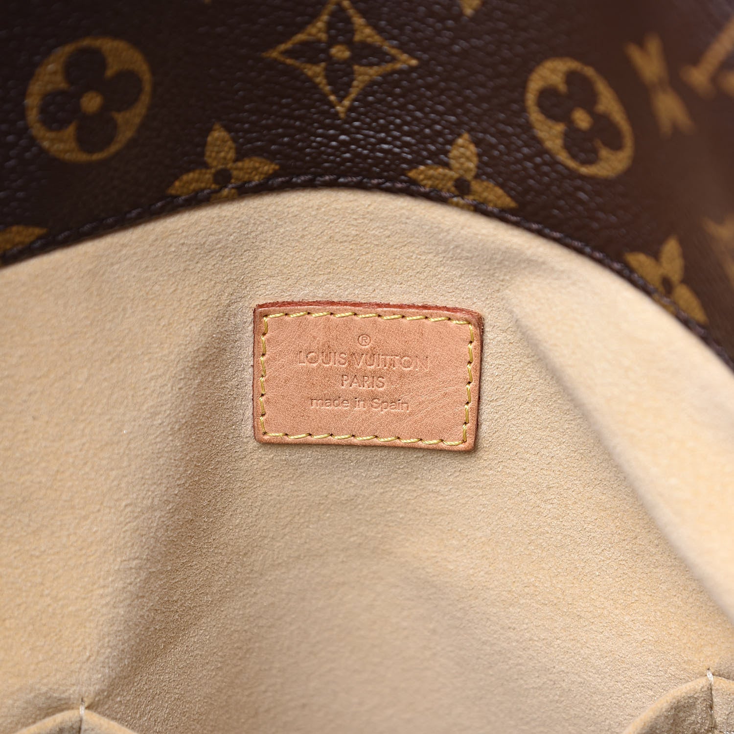 Louis Vuitton Monogram Artsy MM 6 of 12