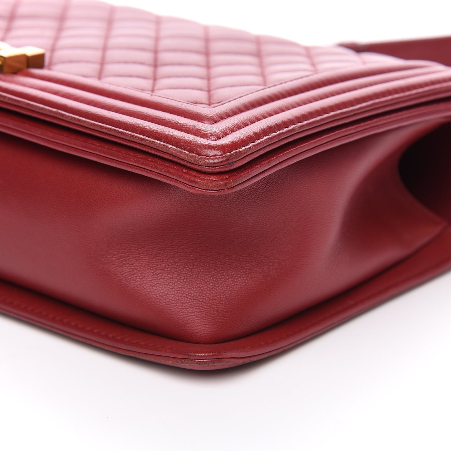 Lambskin Quilted New Medium Boy Flap Red
