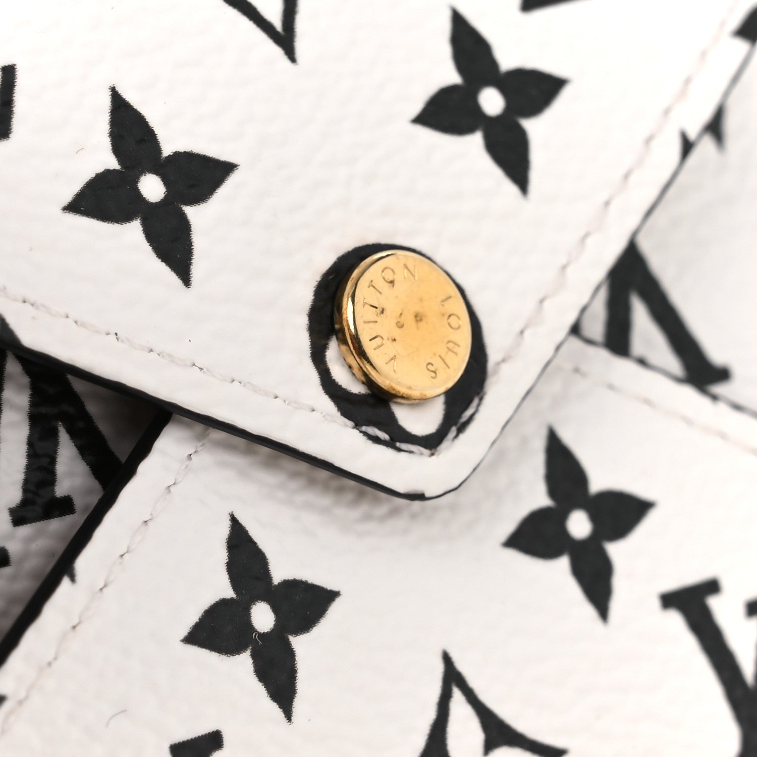Louis Vuitton Monogram Giant Kirigami Pochette Set 15 of 15