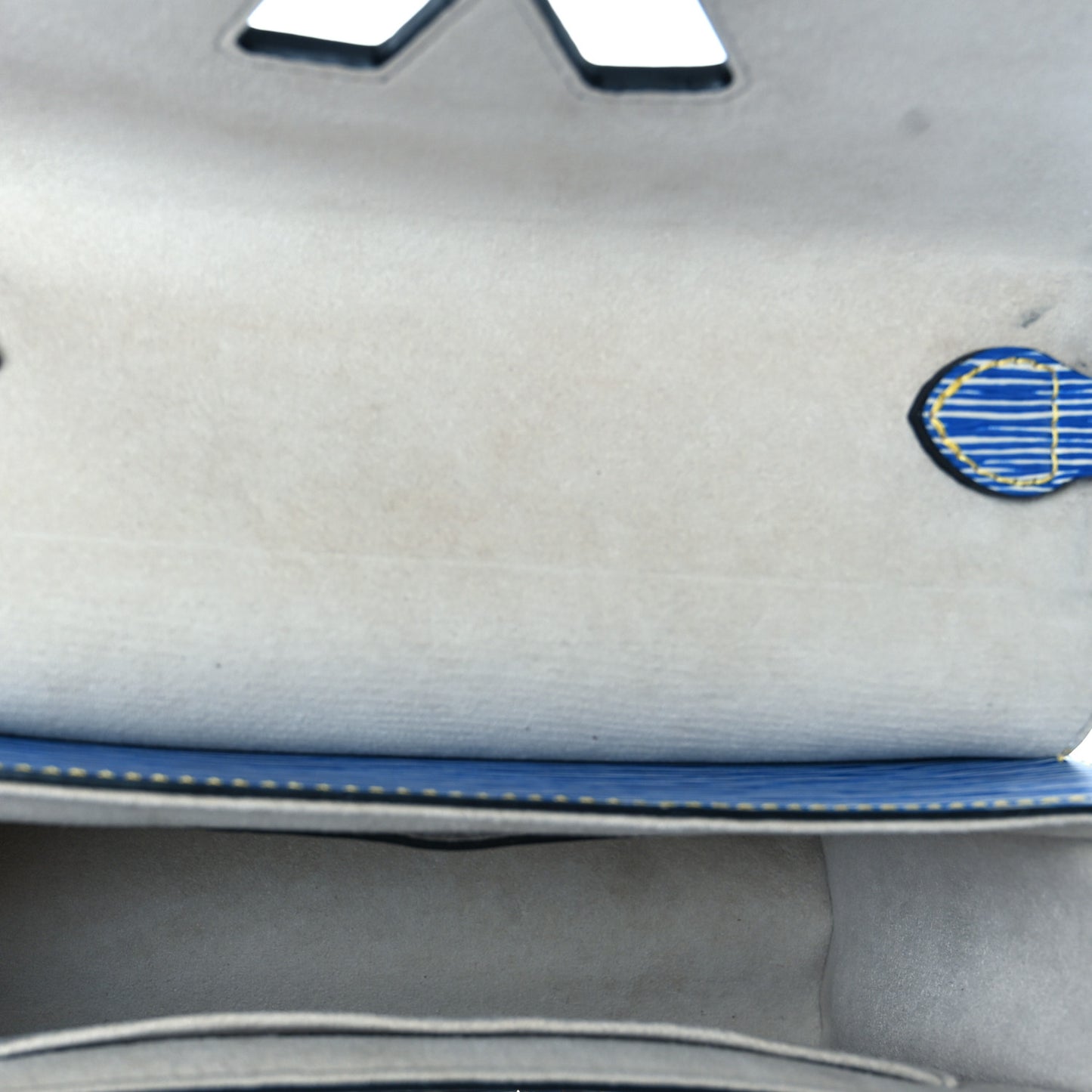 Epi Twist Shoulder Bag MM Denim Light