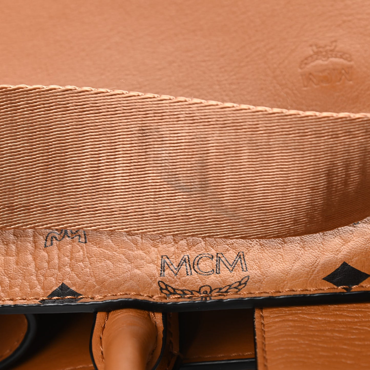 Visetos Small Essential Tote Cognac