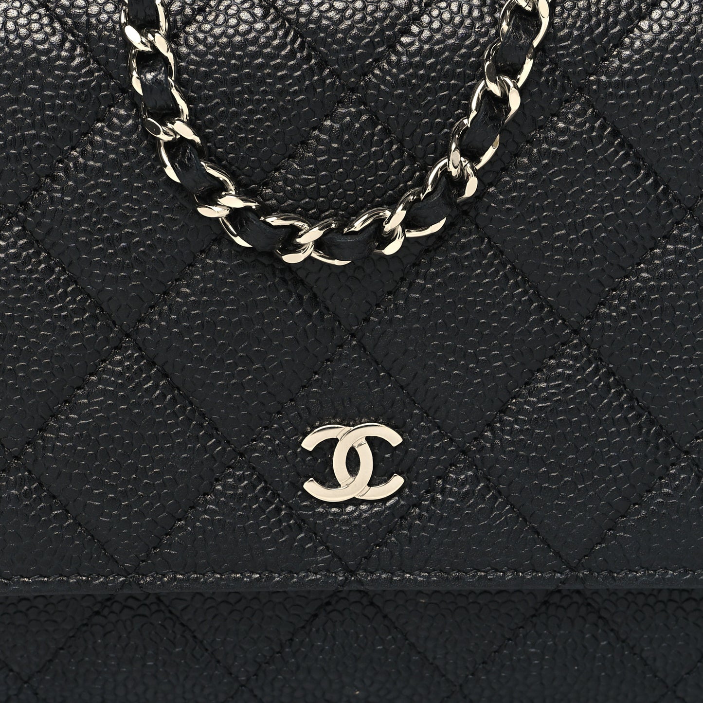 Caviar Quilted Wallet on Chain WOC Black
